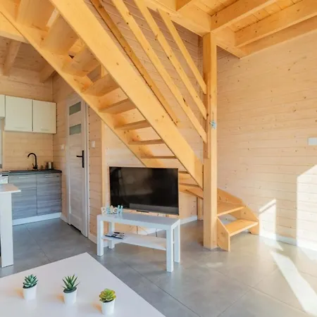 Apartamentowe Aura Grzybowo (West Pomeranian)